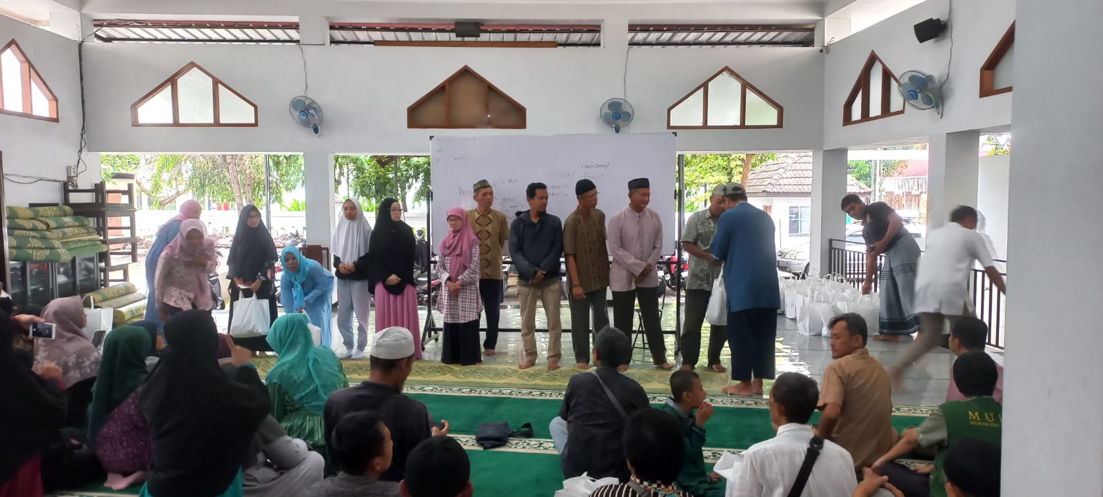 Kunjungan ke Panti Asuhan